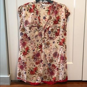 🌸 Lightweight floral blouse 🌸